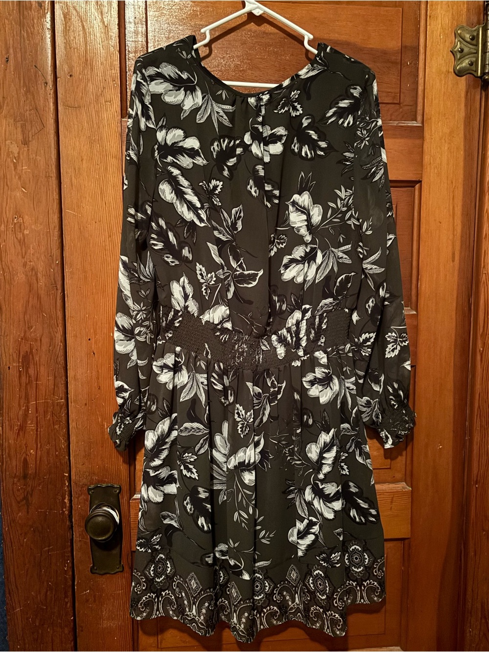 Dip Brand Green Floral Dress - Picture 2 of 6